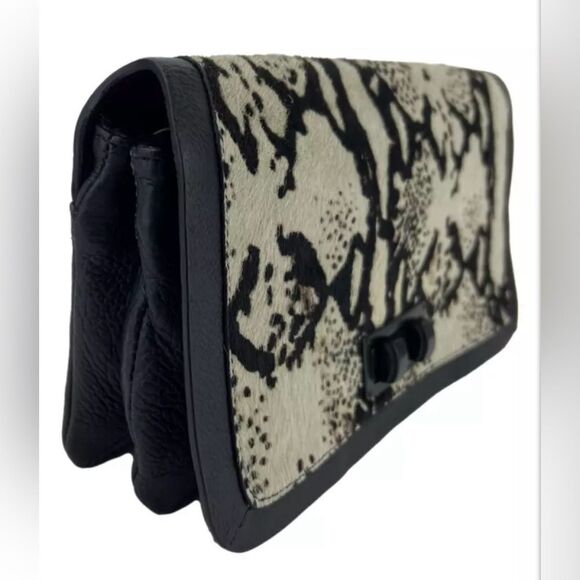 BCBGMaxAzria Elegant Black cowhide/Leather Clutch - Picture 2 of 13